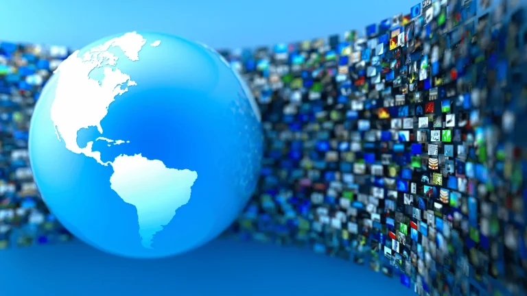 Difference Between Digital and Social Media - What Adverts Digital Marketing Training